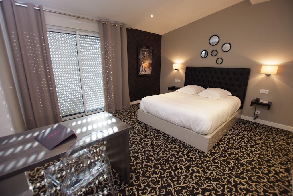 Le Privilege Chateaubourg  Luaran gambar